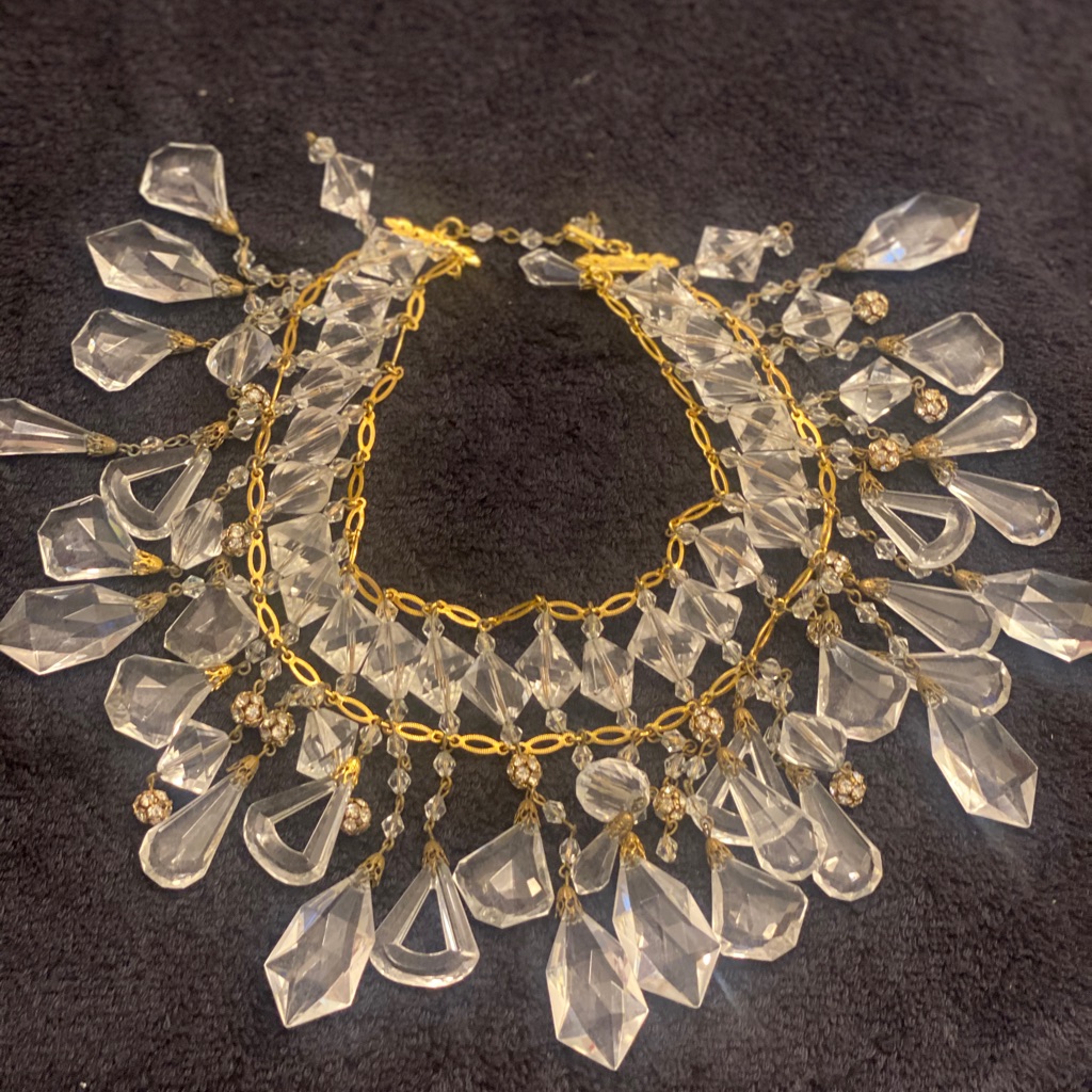 Elegant Crystal Necklace 128$